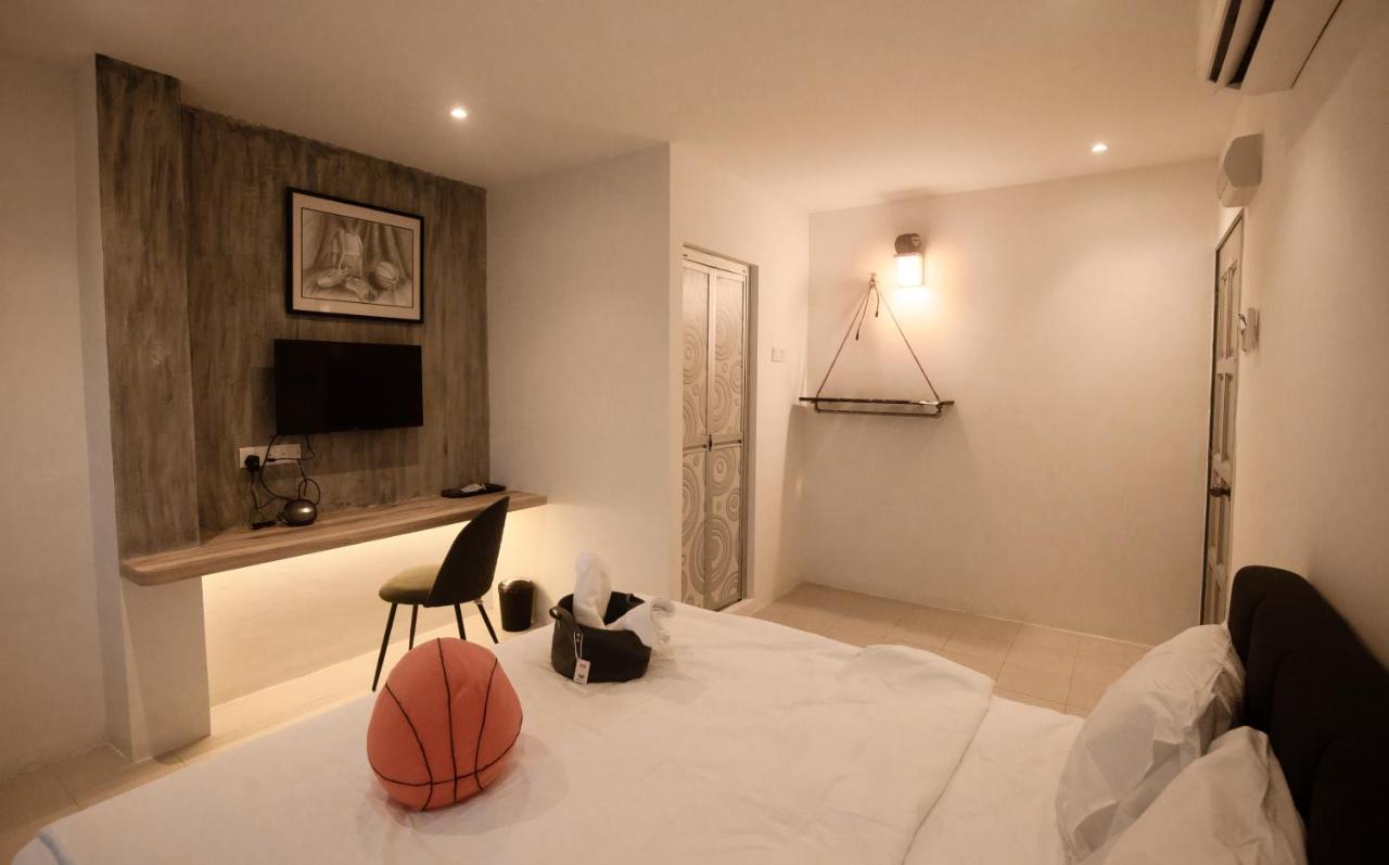 Amazing Home Inn Джордж Таун Екстериор снимка
