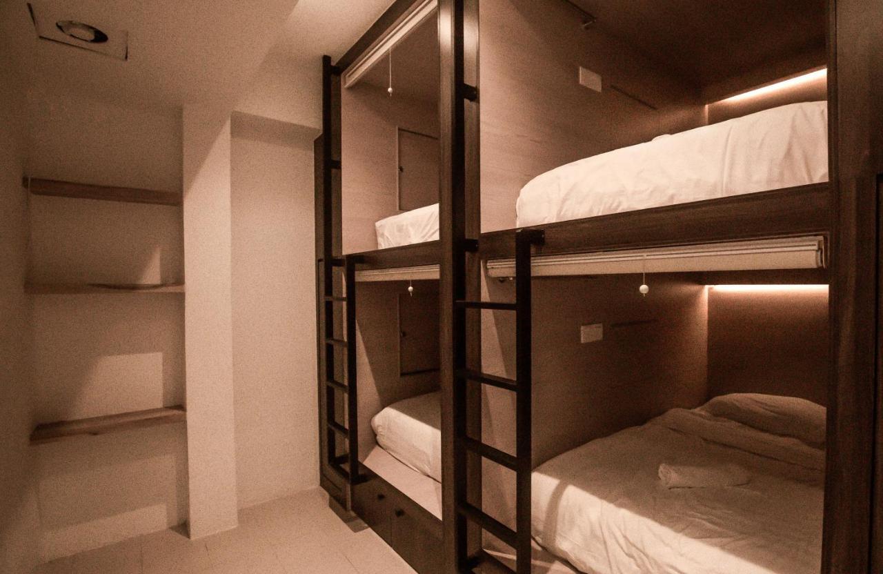 Amazing Home Inn Джордж Таун Екстериор снимка