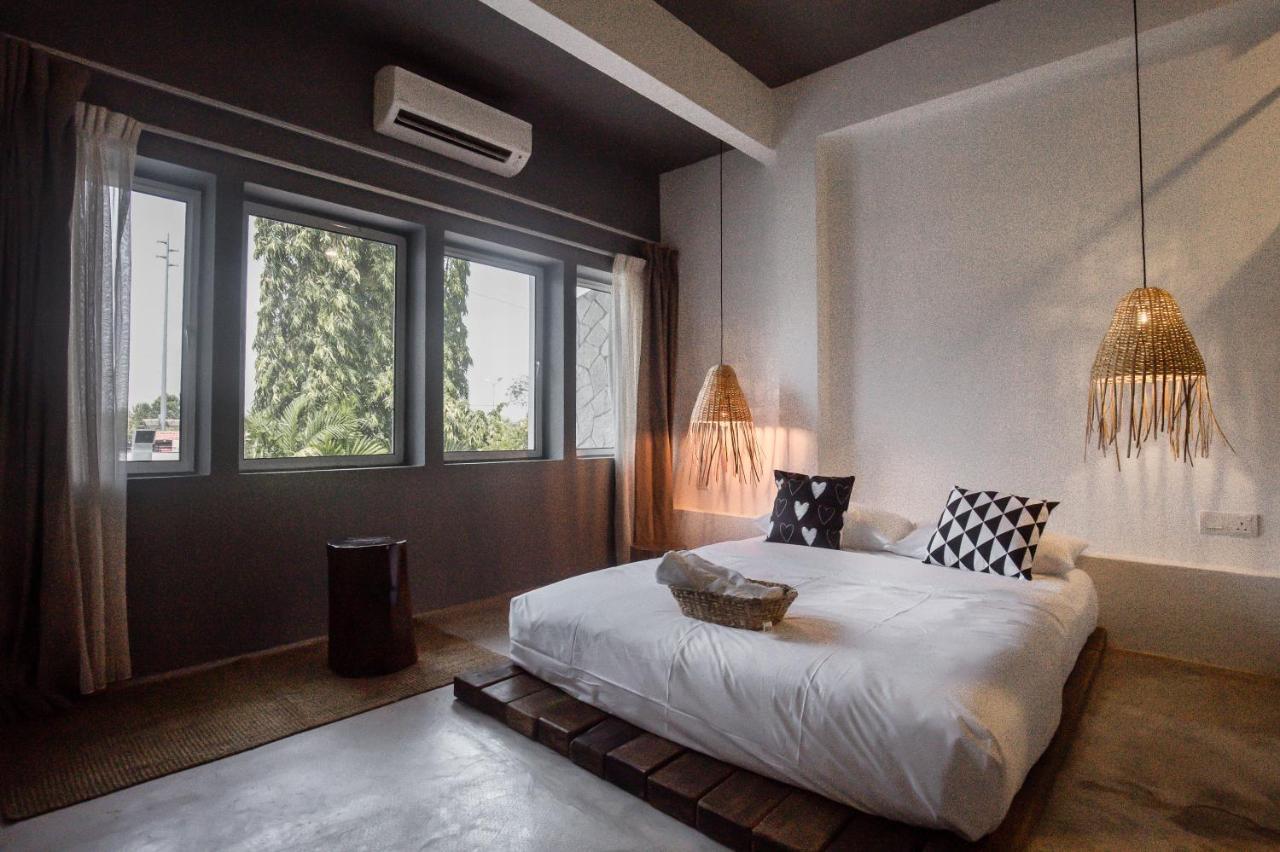 Amazing Home Inn Джордж Таун Екстериор снимка