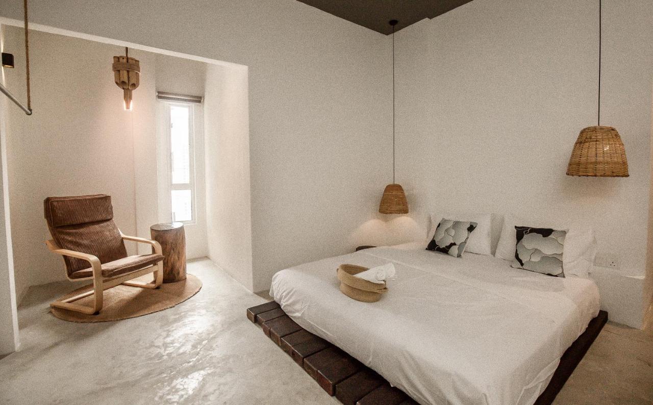 Amazing Home Inn Джордж Таун Екстериор снимка